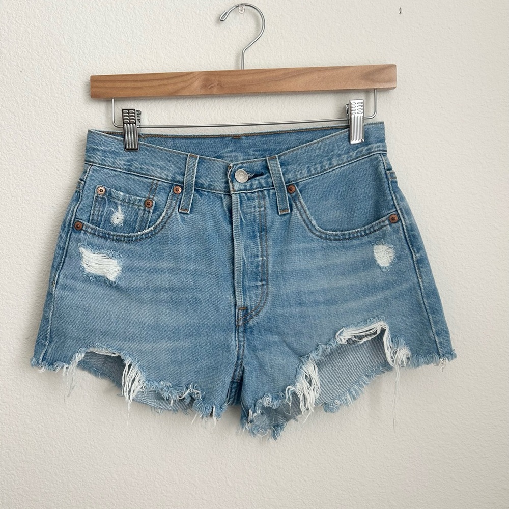 Levi’s 501 Distressed Cut Off Denim Jean Shorts Size 25
